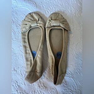 Naturalizer Beige Bow Flats